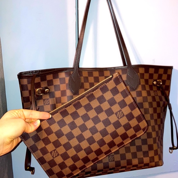 Louis Vuitton Handbags - Authentic NWT Louis Vuitton Neverfull MM Damier Ebene w/ wristlet